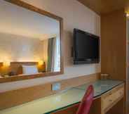 Kamar Tidur 7 Doubletree by Hilton Bath