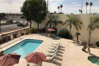 Swimming Pool Comfort Inn & Suites Phoenix North / Deer Valley