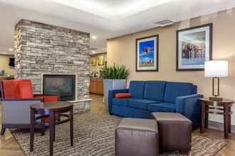 Lobby 4 Comfort Inn & Suites Phoenix North / Deer Valley