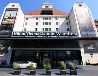 Exterior 2 Hilton Vienna Danube Waterfront