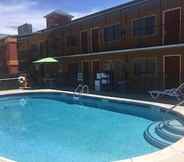 Swimming Pool 5 Quality Inn Siloam Springs West