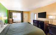 Bedroom 2 Quality Inn Siloam Springs West