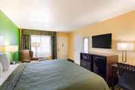 Bedroom Quality Inn Siloam Springs West