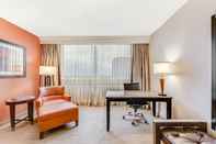 Ruang untuk Umum Hotel Fera Anaheim, a DoubleTree by Hilton