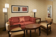 Ruang Umum Courtyard by Marriott Detroit Metropolitan Airport Romulus