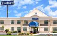 Bangunan 4 Travelodge by Wyndham Perry GA