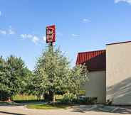 Bên ngoài 7 Red Roof Inn Cleveland Airport-Middleburg Heights