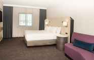 Bedroom 4 Delta Hotels by Marriott Detroit Novi