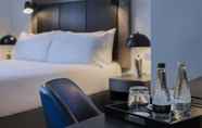 Kamar Tidur 5 The Queens Hotel