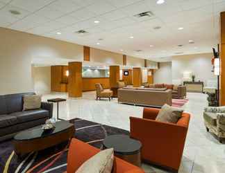Sảnh chờ 2 Holiday Inn Knoxville-West, I-40 & I-75, an IHG Hotel