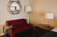 Common Space All Seasons Inn & Suites