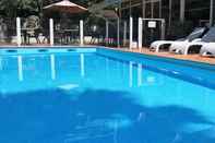 สระว่ายน้ำ Hotel Amarante Cannes