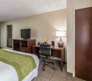 Kamar Tidur 4 Comfort Inn Medford - Long Island