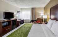 Bilik Tidur 6 Comfort Inn Medford - Long Island