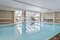 Swimming Pool Sheraton Gateway Hotel In Toronto International Airport