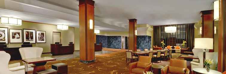 Lobi Sheraton Gateway Hotel In Toronto International Airport