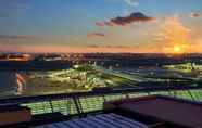 Nearby View and Attractions 3 Sheraton Gateway Hotel In Toronto International Airport