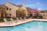 Swimming Pool Sonesta ES Suites Nashville Brentwood