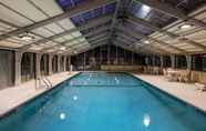 Swimming Pool 4 Baymont by Wyndham White Plains - Elmsford