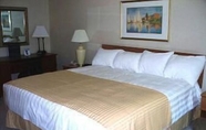 Kamar Tidur 4 Ramada by Wyndham Watertown