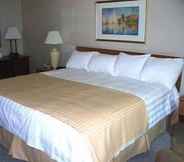 Kamar Tidur 4 Ramada by Wyndham Watertown