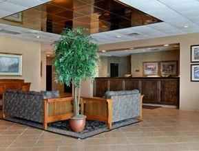 Lobby 4 Ramada by Wyndham Watertown