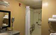 In-room Bathroom 5 DoubleTree by Hilton San Francisco South Airport Blvd