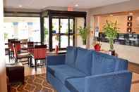 Lobby SureStay Plus by Best Western Reading North