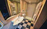 Toilet Kamar 4 Ruthin Castle Hotel