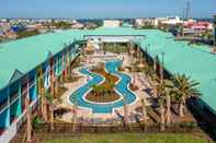 Swimming Pool Beachside Hotel & Suites