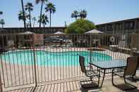 Swimming Pool Quality Inn & Suites Phoenix NW - Sun City