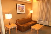 Ruang Umum Quality Inn & Suites Phoenix NW - Sun City