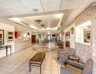 Lobby 2 Econo Lodge Vero Beach - Downtown