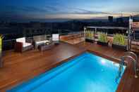 Swimming Pool Hotel HCC Regente