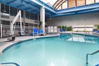 Swimming Pool SureStay Plus Hotel by Best Western Albany Airport