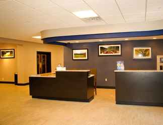 Lobi 2 SureStay Plus Hotel by Best Western Albany Airport