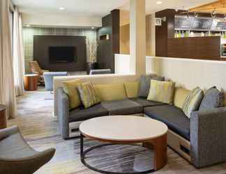 Lobi 2 Courtyard by Marriott Orlando Airport