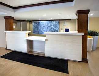 Lobby 2 Fairfield Inn and Suites By Marriott Merrillville