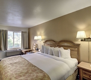 Bedroom 3 Days Inn by Wyndham Lolo / Missoula Area