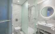 Toilet Kamar 3 Richmond Hill Hotel