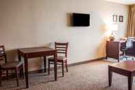 Common Space Quality Inn & Suites Orland Park - Chicago