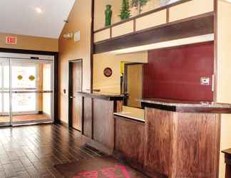 Lobby 2 Red Roof Inn Fargo - I-94/ Medical Center