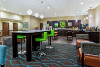 บาร์ คาเฟ่ และเลานจ์ La Quinta Inn & Suites by Wyndham Wytheville