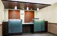 Lobby 2 La Quinta Inn & Suites by Wyndham Wytheville