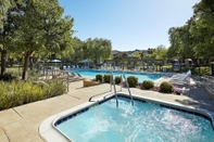 Swimming Pool Four Points by Sheraton Pleasanton