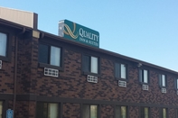 Exterior Quality Inn & Suites