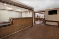 Lobi Holiday Inn Express Plattsburgh, an IHG Hotel