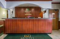 Lobi Quality Inn Peru near Starved Rock State Park