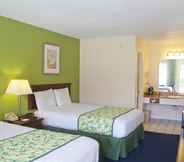 ห้องนอน 7 Days Inn by Wyndham DeFuniak Springs