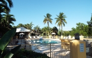 Swimming Pool 4 Hampton Inn Key Largo Manatee Bay